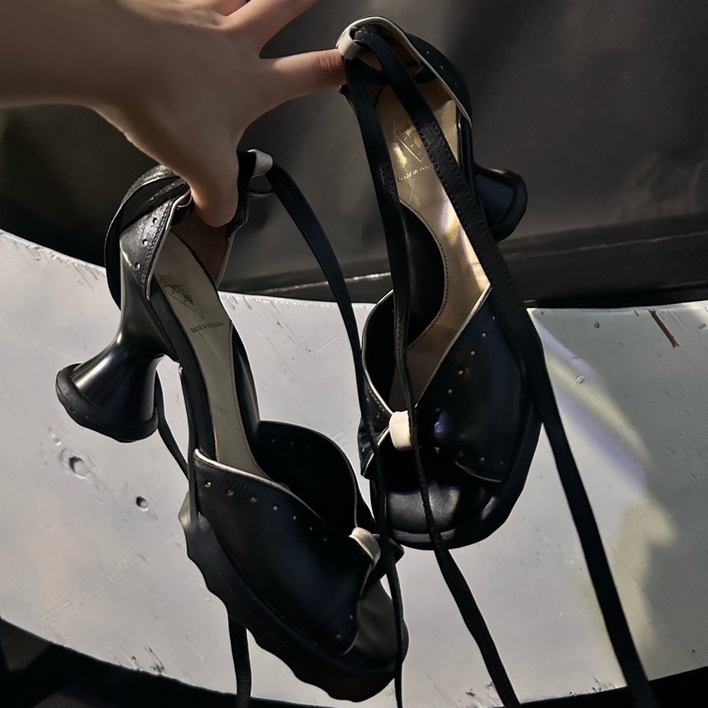 John Fluevog Black Bow Heels - Picture 7 of 13